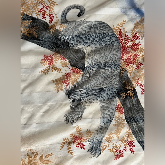 🐆Vintage 70s Gim Renoir Square Cheetah Scarf Blue & White | Red Border | 33" Sq - Picture 9 of 17